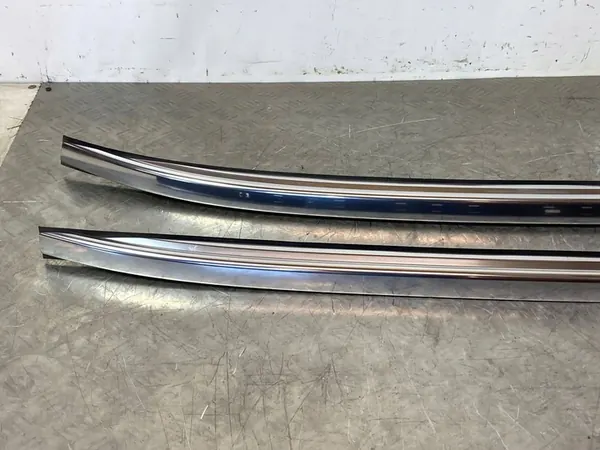 2025 Genesis GV70 Barras de teto FOB52923 image 2