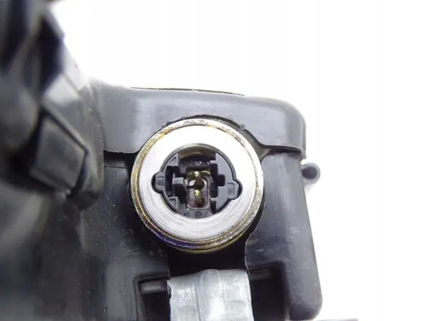 OEM 34213246B Vasen Penkin Airbag BMW 5-sarja G30/G31 image 3