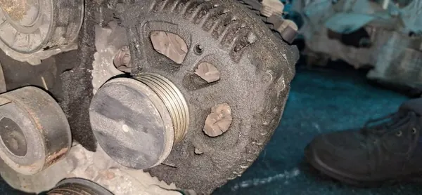 Peugeot 206 Alternator 2002 2.0L 9645907580 image 2