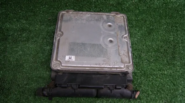 Computador Motor OEM 03L907309 para Volkswagen Passat B6 image 3