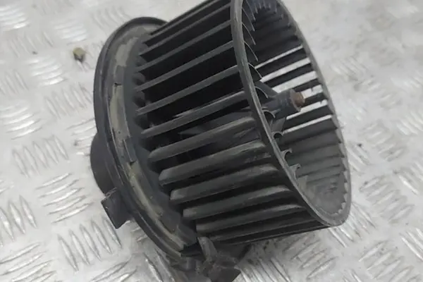 Kylfläkt VW TRANSPORTER IV FURGON 2.4L diesel OEM 357819021 image 3