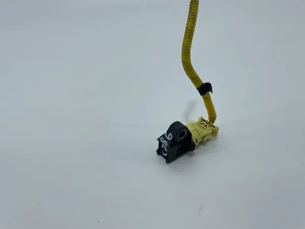 Conector sensor de impacto OEM 95920-M6000 Kia image 2