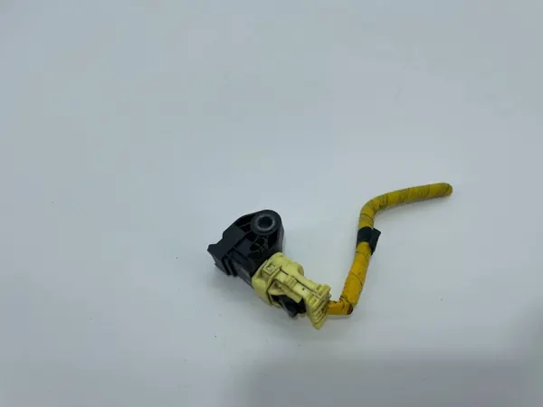 Conector sensor de impacto OEM 95920-M6000 Kia image 6