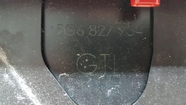 VW Golf VII GTI Spoiler OEM 5G6827934 - Gebruikt image 9
