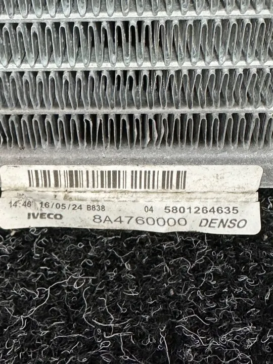 Begagnad Iveco OE kylare OEM 8A4760400 för Daily VI image 4