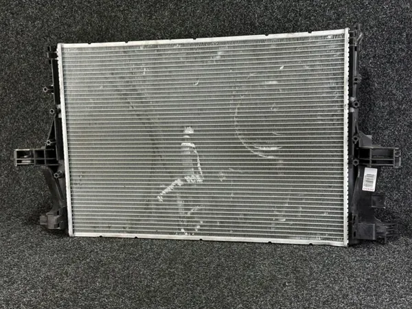 Begagnad Iveco OE kylare OEM 8A4760400 för Daily VI image 7