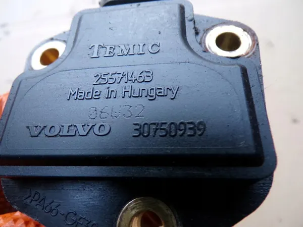 Capteur de niveau d'huile VOLVO V70 II 30750939 image 2