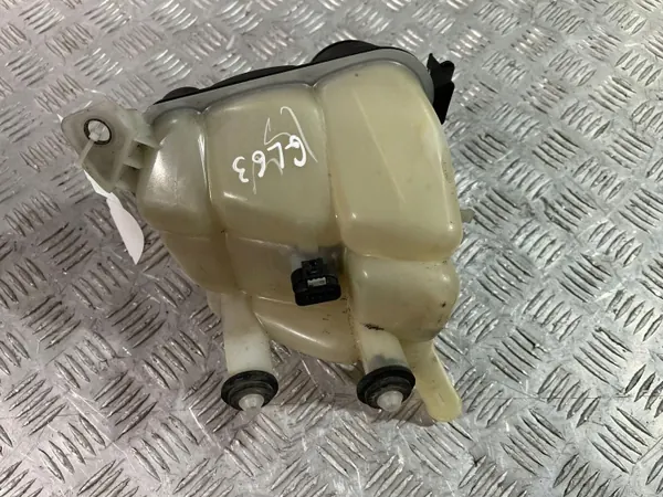 Kühlmittelbehälter Mercedes GL X166 OEM 1665000049 image 4