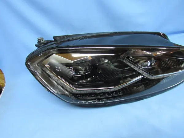 Farol Direito VW Golf VII 5G1 R-Line Full LED image 2