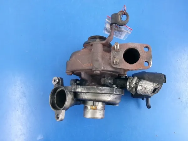 Turboaggregat Peugeot 3008 1.6 0375J8 image 3