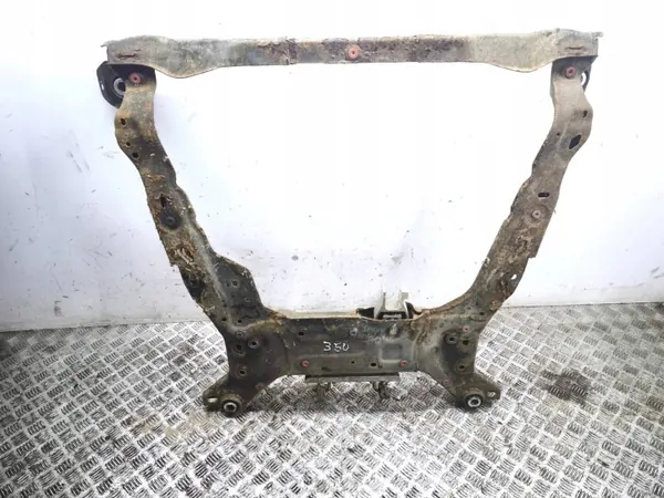 Volvo V60 2012 Vorderer Hilfsrahmen OEM AMD151248 image 8