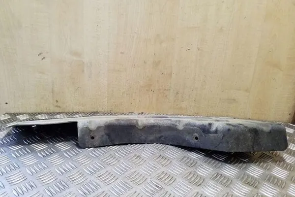 Bakre centrala underkåpa OPEL ASTRA J GTC image 2