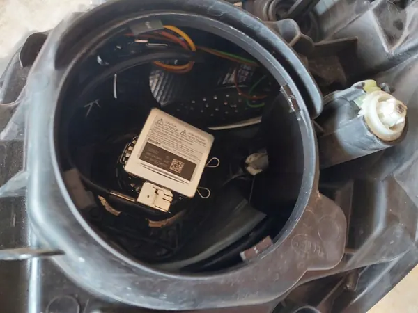 XENON LED KOPLAMP - RECHTS - MERCEDES SPRINTER W906 - OEM A9068203261 - 1 image 8