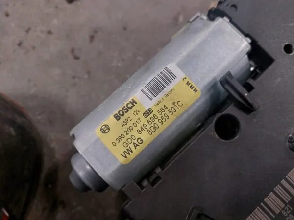 Taklucka VW Passat B6 Kombi OEM 1K0877255 8D0959591C image 5