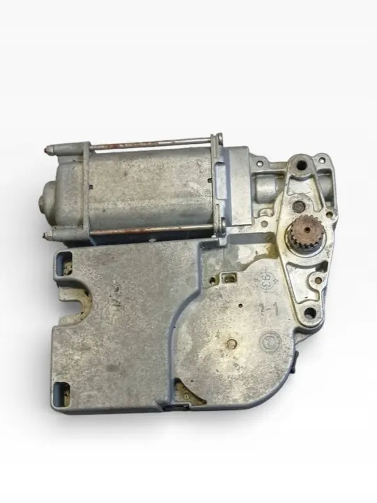 Motor de techo solar OEM GQQ9653 VW Golf III image 3
