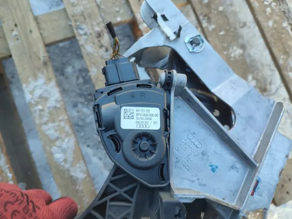 Potentiomètre de pédale d'accélérateur Audi A4 B8 OEM 8K1721523 image 9