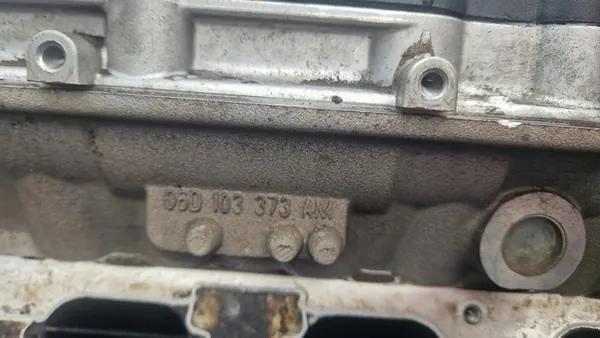 Cilinderkop VW GOLF V AUDI A3 2.0FSI 06D103373AM image 3