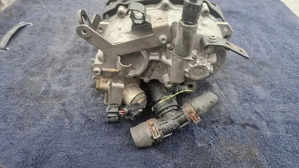 Cilinderkop VW GOLF V AUDI A3 2.0FSI 06D103373AM image 5