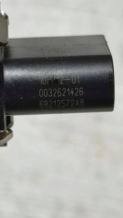 Brandstofdruksensor Alfa Romeo Stelvio 2021 68212572AB image 3