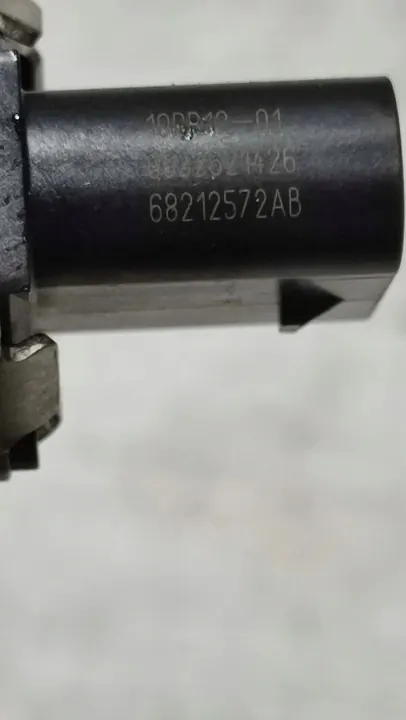 Brandstofdruksensor Alfa Romeo Stelvio 2021 68212572AB image 4