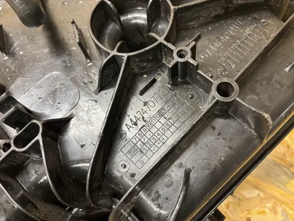 MERCEDES VITO W447 RÉSERVOIR ADBLUE A4474707700 image 5