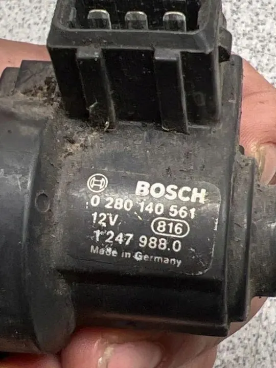 Soupape de ralenti BMW OEM 1247988 pour Série 3 E46 image 3