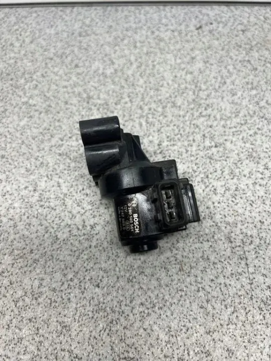Soupape de ralenti BMW OEM 1247988 pour Série 3 E46 image 5