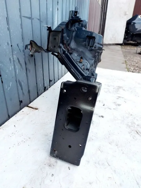 Kia Carens 4 Etu Oikea Ponnistin OEM 1 - Käytetty image 3