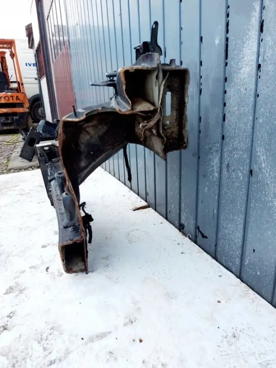 Kia Carens 4 Etu Oikea Ponnistin OEM 1 - Käytetty image 4