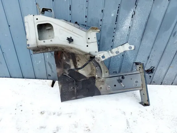 Kia Carens 4 Etu Oikea Ponnistin OEM 1 - Käytetty image 5