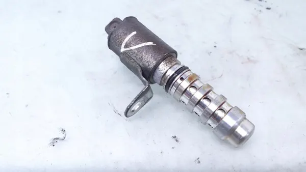 Solenoïde de distribution variable Nissan OE image 4