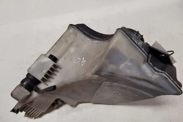 Pesunesteen Säiliö BMW 3 (E46) 2.0L Diesel image 5