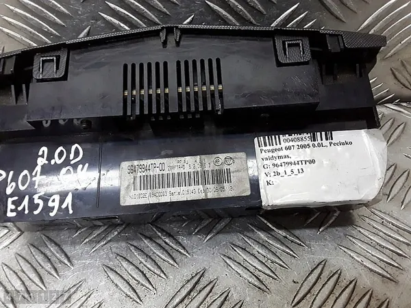 Module de contrôle de climatisation Peugeot 607 96479944tp00 image 5