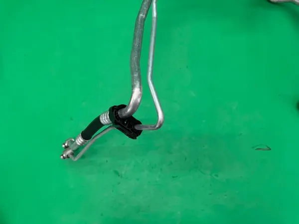 Ilmastointijärjestelmän letkut VW Golf VI 1K0820741AT image 4