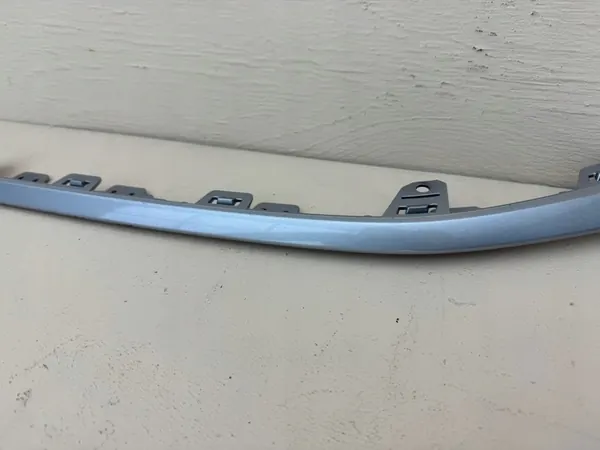 AUDI A3 Rivestimento Paraurti Anteriore 8Y0807110 image 5