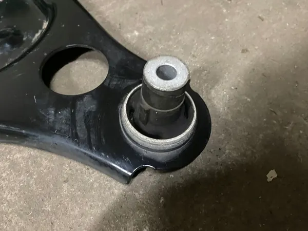 BRACCIO SUSPENSIONE ANTERIORE DESTRO RENAULT TWINGO III OEM 545048628R image 3