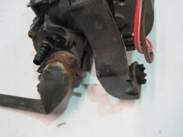 BMW 6861882 Fjädringspump - Begagnad OEM-del image 3