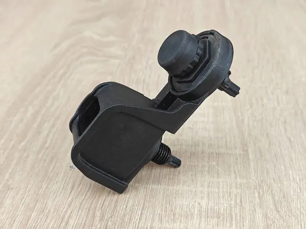 Parada do porta-malas traseiro esquerda BMW G26 OEM 7441961 image 2