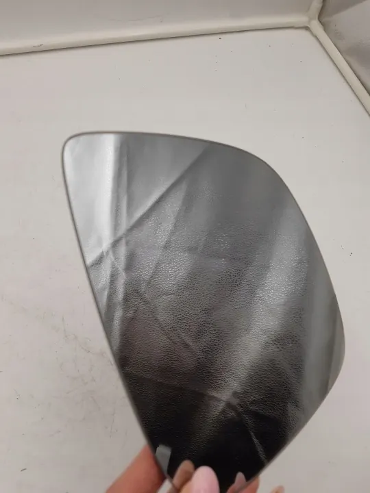 OEM 212834332 Oikea peililasi VW Touareg II:lle image 3