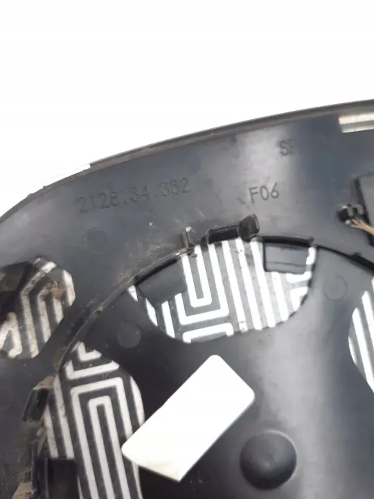 OEM 212834332 Oikea peililasi VW Touareg II:lle image 7