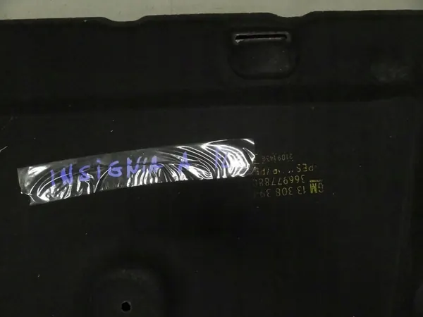 Opel Insignia 2.0L Motorhaubenisolierung image 2