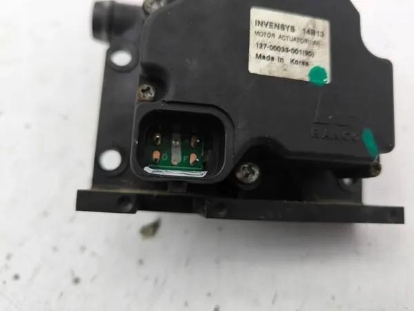 Koelvloeistofregelklep Tesla Model S 2014 OEM 600737000B image 6