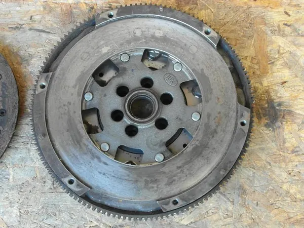 AUDI TT 8N S3 8L QUATTRO CUPRA R 1.8T Embreagem 06A105266P image 5