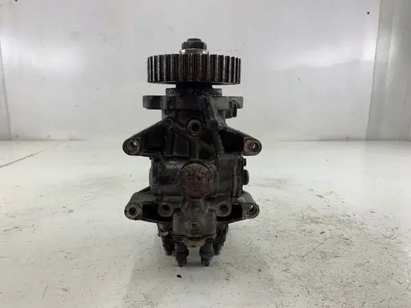 Audi A6 C5 2.5 TDI Kraftstoffpumpe OE 059130106A image 2