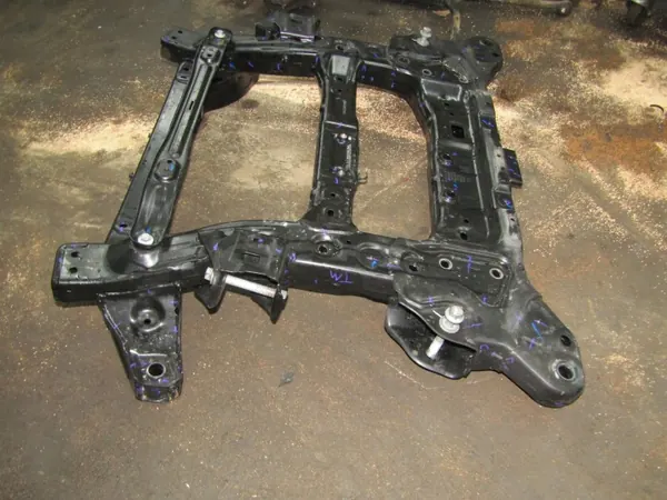 Volvo EX30 etujousipalkki OEM 31345349 image 3