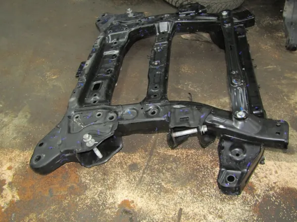 Volvo EX30 etujousipalkki OEM 31345349 image 5