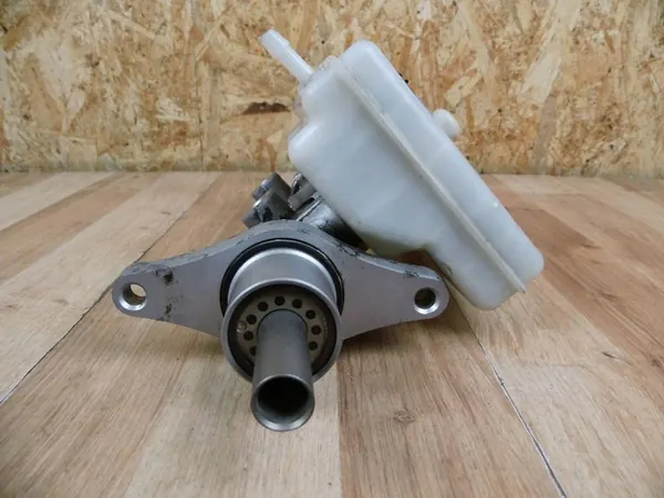 Diesel Rempomp Renault Master III Movano 2018 93167668 image 4