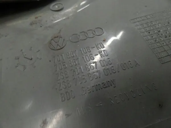 VW T4 Transporter Rechter Voorportier Bekleding 701837020A image 10