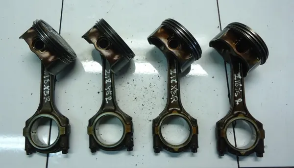 Piston avec Bielle OPEL ASTRA J 1.8 16V Z18XER image 2