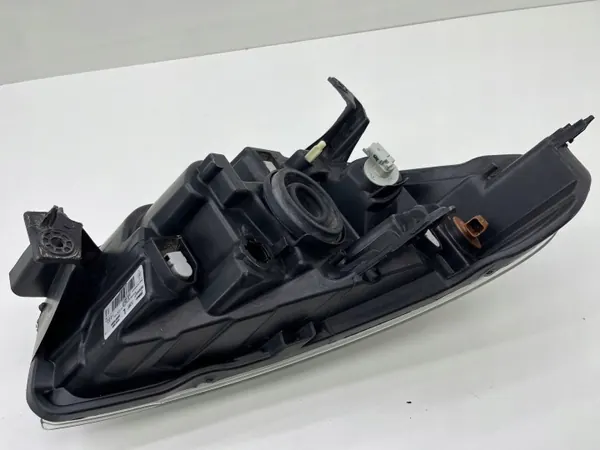 Farol esquerdo Dacia Dokker OEM 260607950R image 6